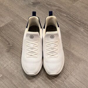 Peter Miller Men's White Knit Sneakers with Navy Accents - 8.5